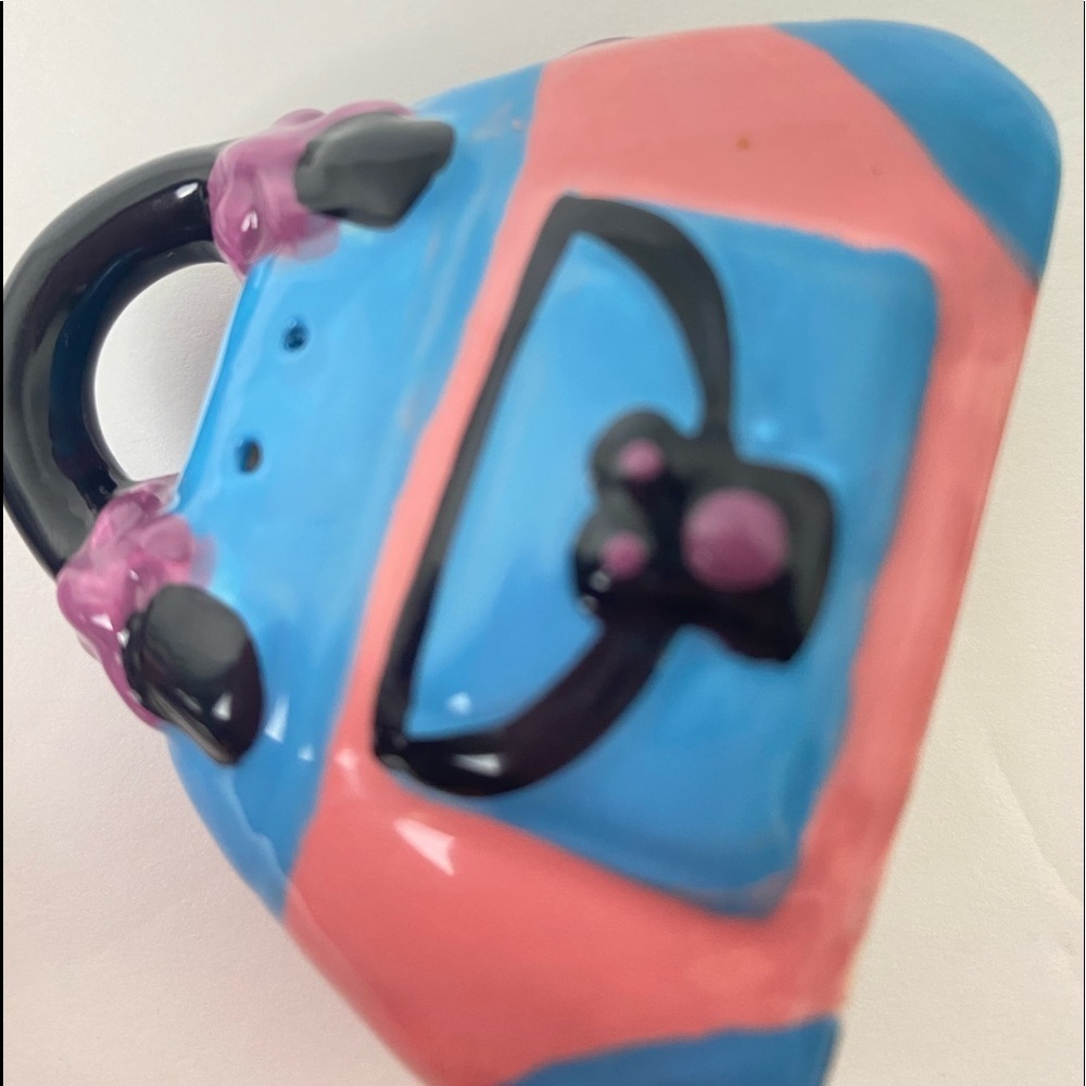 Vintage & Collectible Ceramic Purse Serving Salt & Pepper Shakers. Multi Colors. - Picture 7 of 9